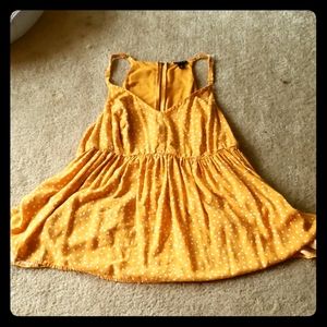 Soft swingy zipper tank
